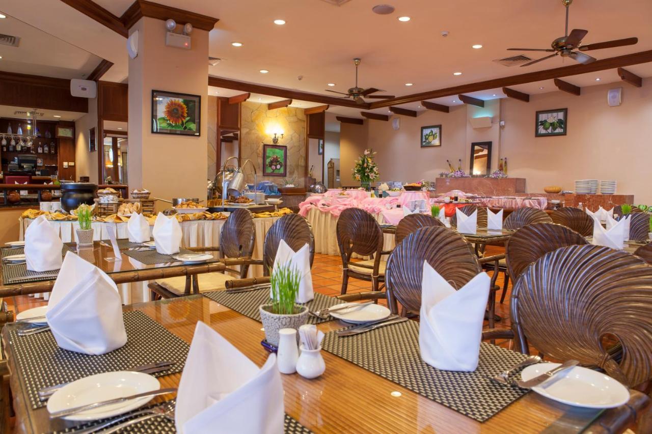 Himawari Hotel Apartments Пном Пен Екстериор снимка
